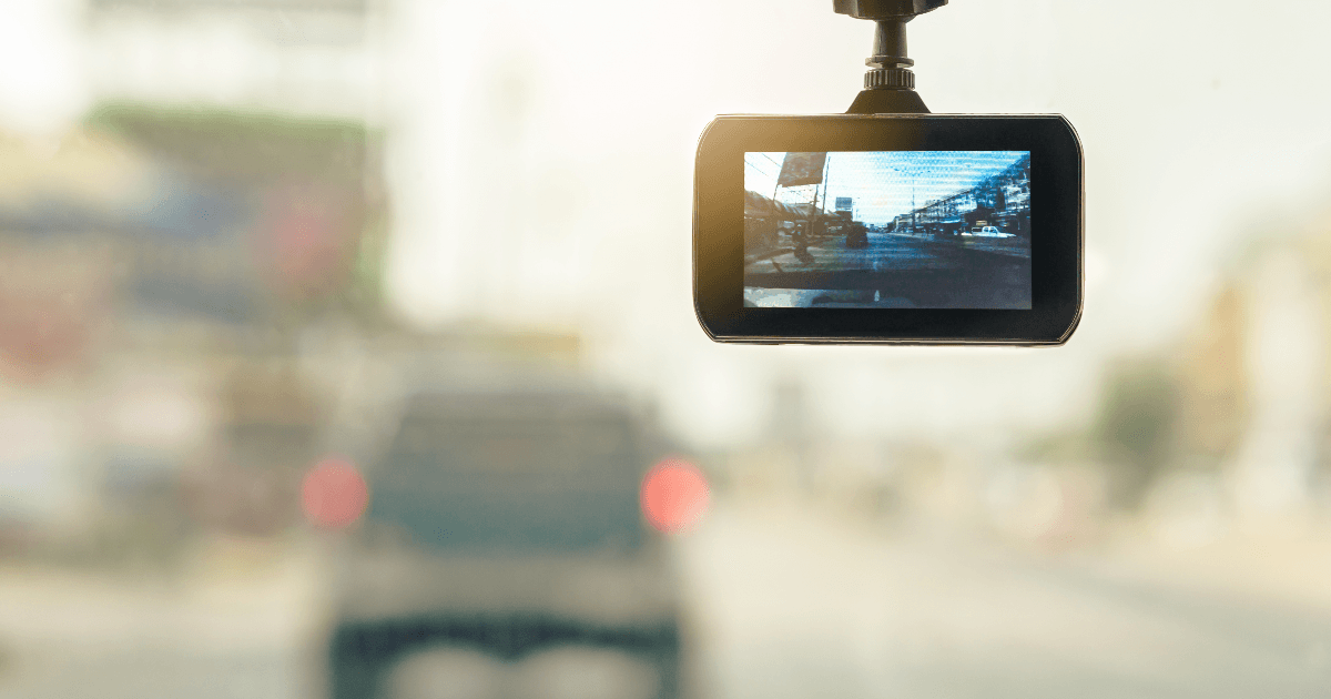 Dashcam Footage After a Car Crash in Illinois: Could It Help Your Claim? 